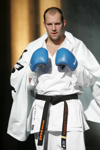 shihan Aleksandr Pichkunov 5 dan medalista MS Kyokushin 11